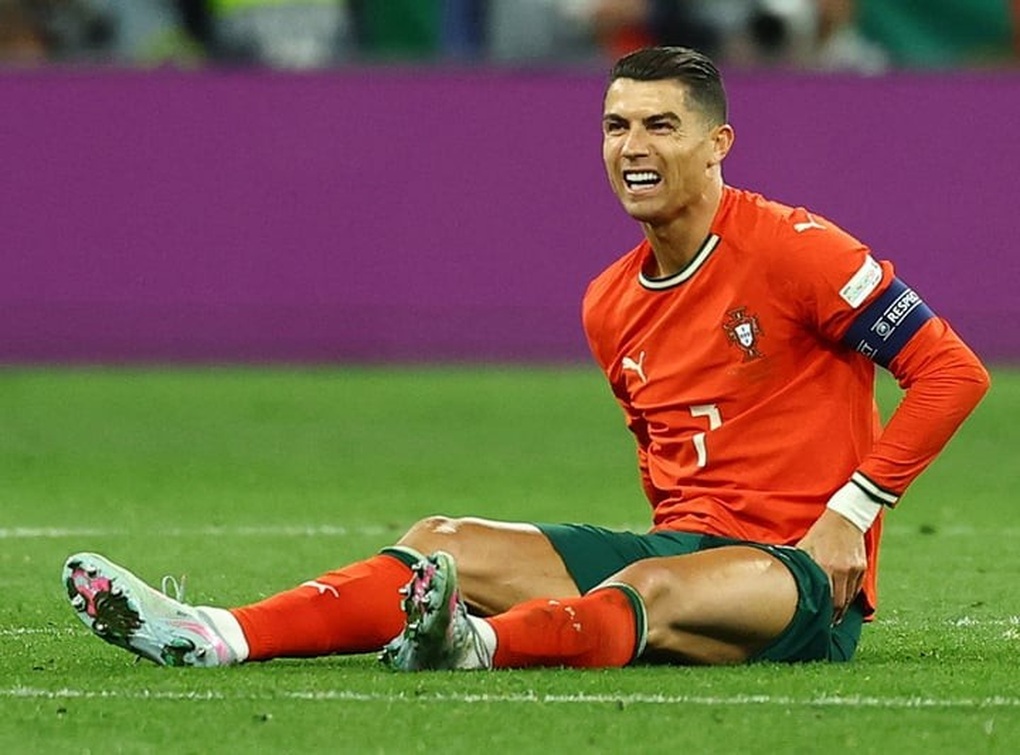 C.Ronaldo bị loại khỏi đội tuyển Bồ Đào Nha, cơ hội World Cup lung lay - 1