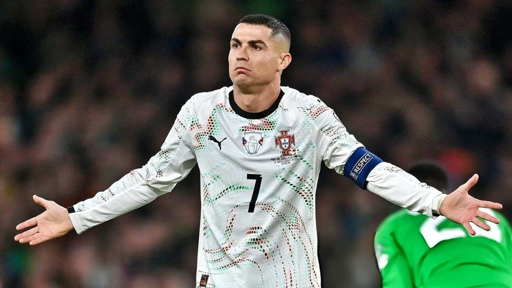 C.Ronaldo bị loại khỏi đội tuyển Bồ Đào Nha, cơ hội World Cup lung lay - 2