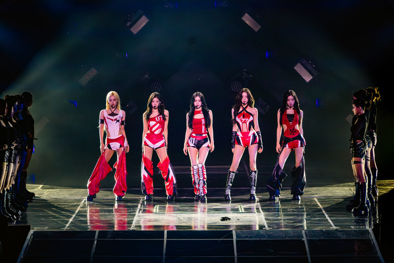 Ca khúc giúp 5 mỹ nhân hết thời 