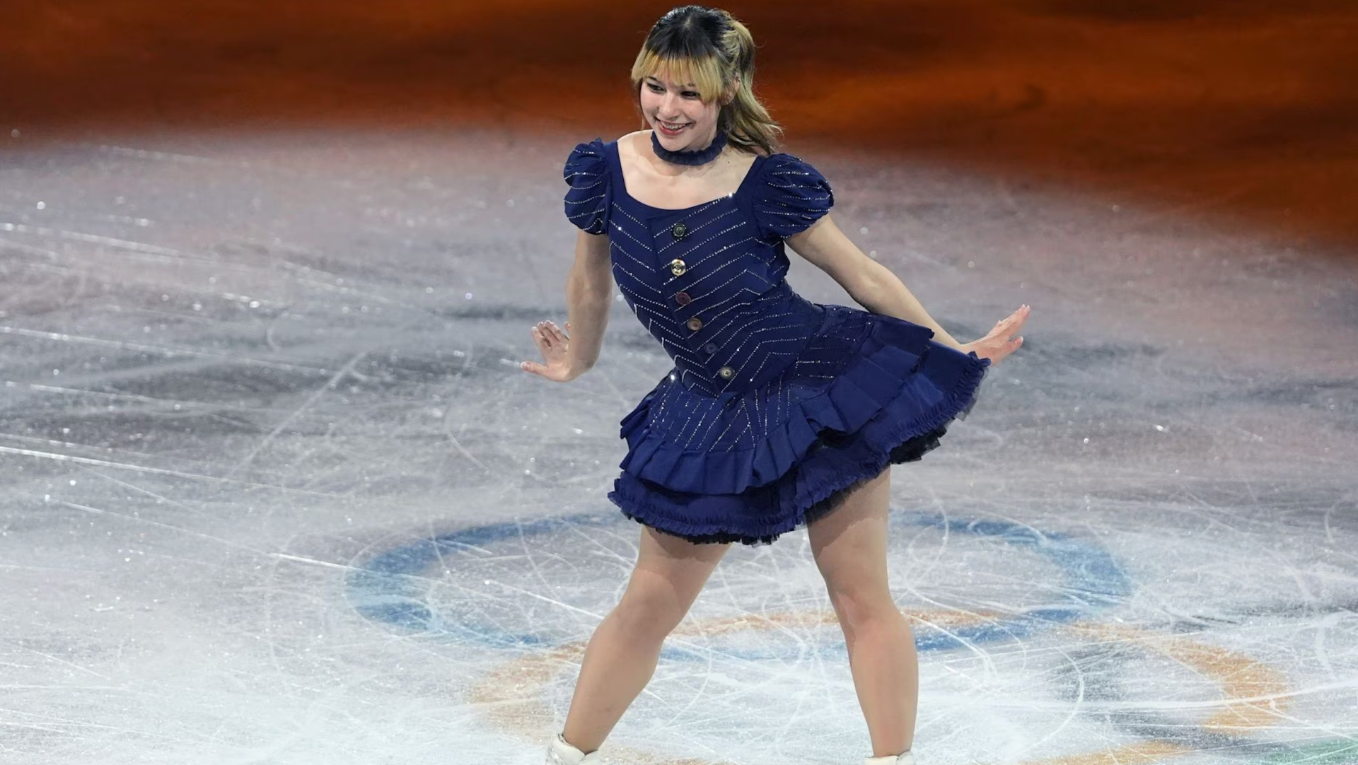 Ca khúc thoát flop nhờ màn trình diễn của “công chúa băng” đạt huy chương vàng tại sự kiện thể thao lớn nhất hành tinh- Ảnh 2.