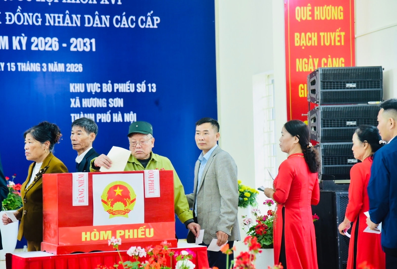 Kết thúc bầu cử, cả nước có hơn 99% cử tri đi bỏ phiếu bầu cử - Ảnh 1.