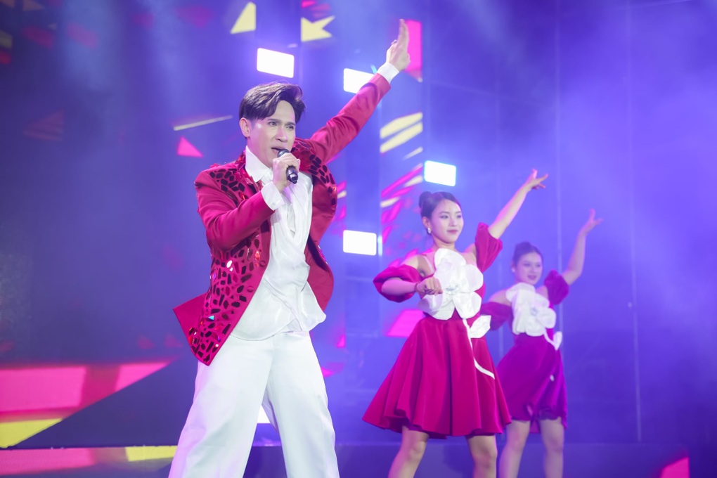 Ca sĩ Nguyên Vũ thừa nhận là đại gia ngầm, đi hát không đặt nặng cát-xê - 1