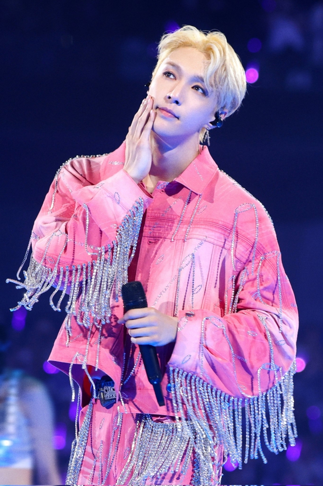 Ca sĩ thuộc biên chế nhà hát quốc gia bị cấm sóng: 1.4 triệu người tranh vé concert, cả thập kỷ mang danh kẻ phản bội- Ảnh 2.