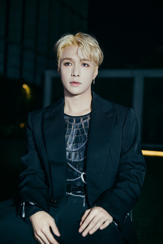 Ca sĩ thuộc biên chế nhà hát quốc gia bị cấm sóng: 1.4 triệu người tranh vé concert, cả thập kỷ mang danh kẻ phản bội- Ảnh 1.