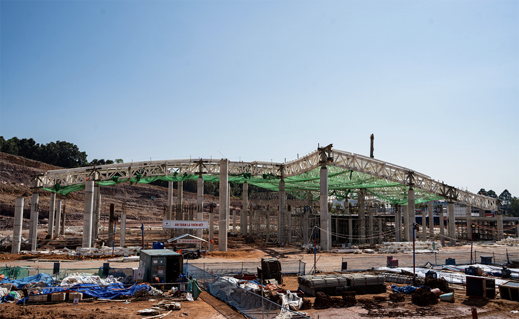 Các đại công trường trọng điểm 'khát' dầu- Ảnh 1. Các đại công trường trọng điểm 'khát' dầu- Ảnh 1.