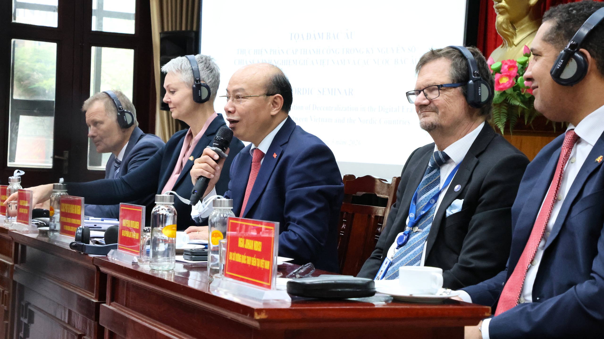 Các nước Bắc Âu chia sẻ kinh nghiệm phân cấp trong kỷ nguyên số - Ảnh 1.