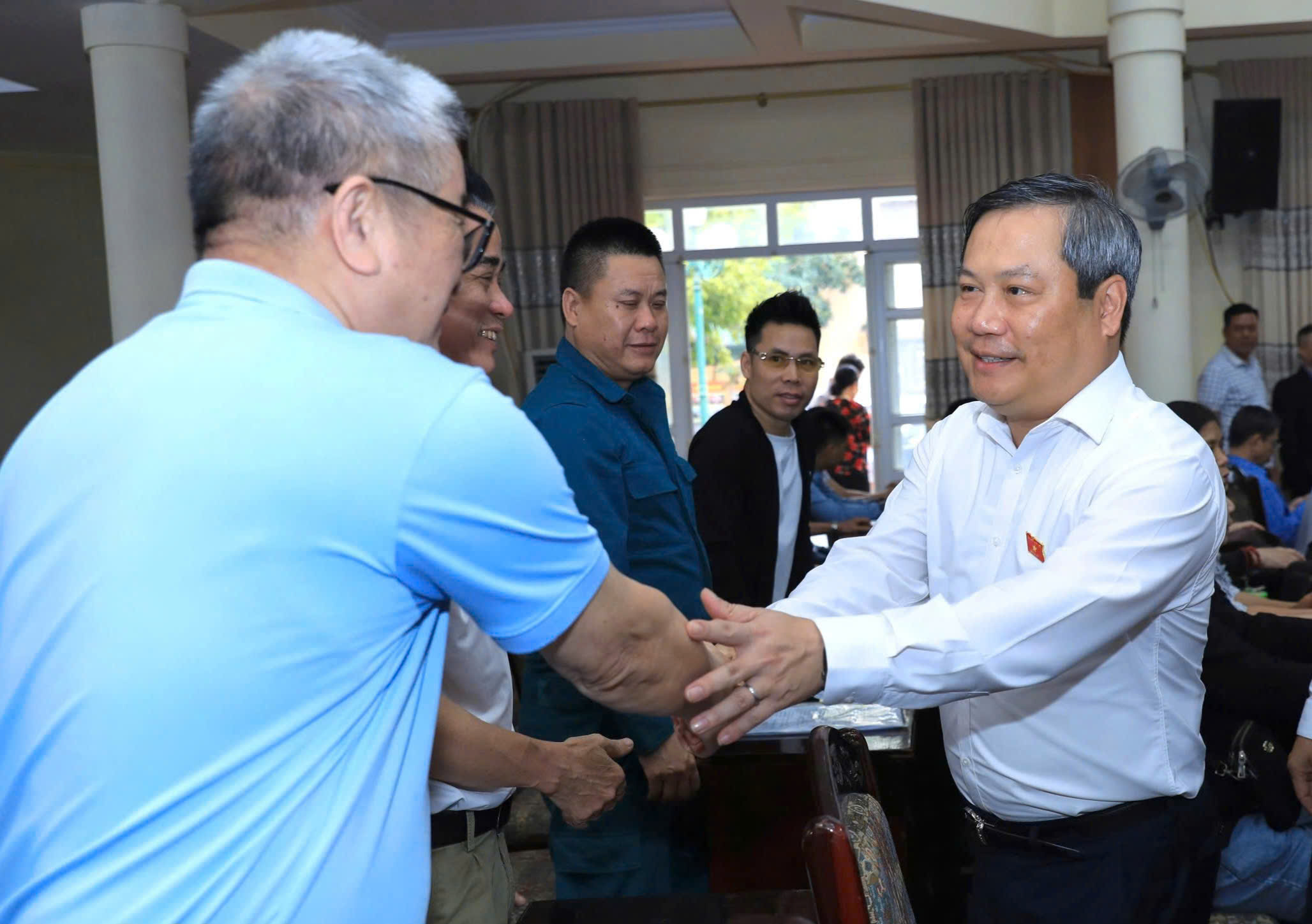 Trách nhiệm với từng lá phiếu (*): Cam kết rõ ràng, chắc chắn - Ảnh 1.