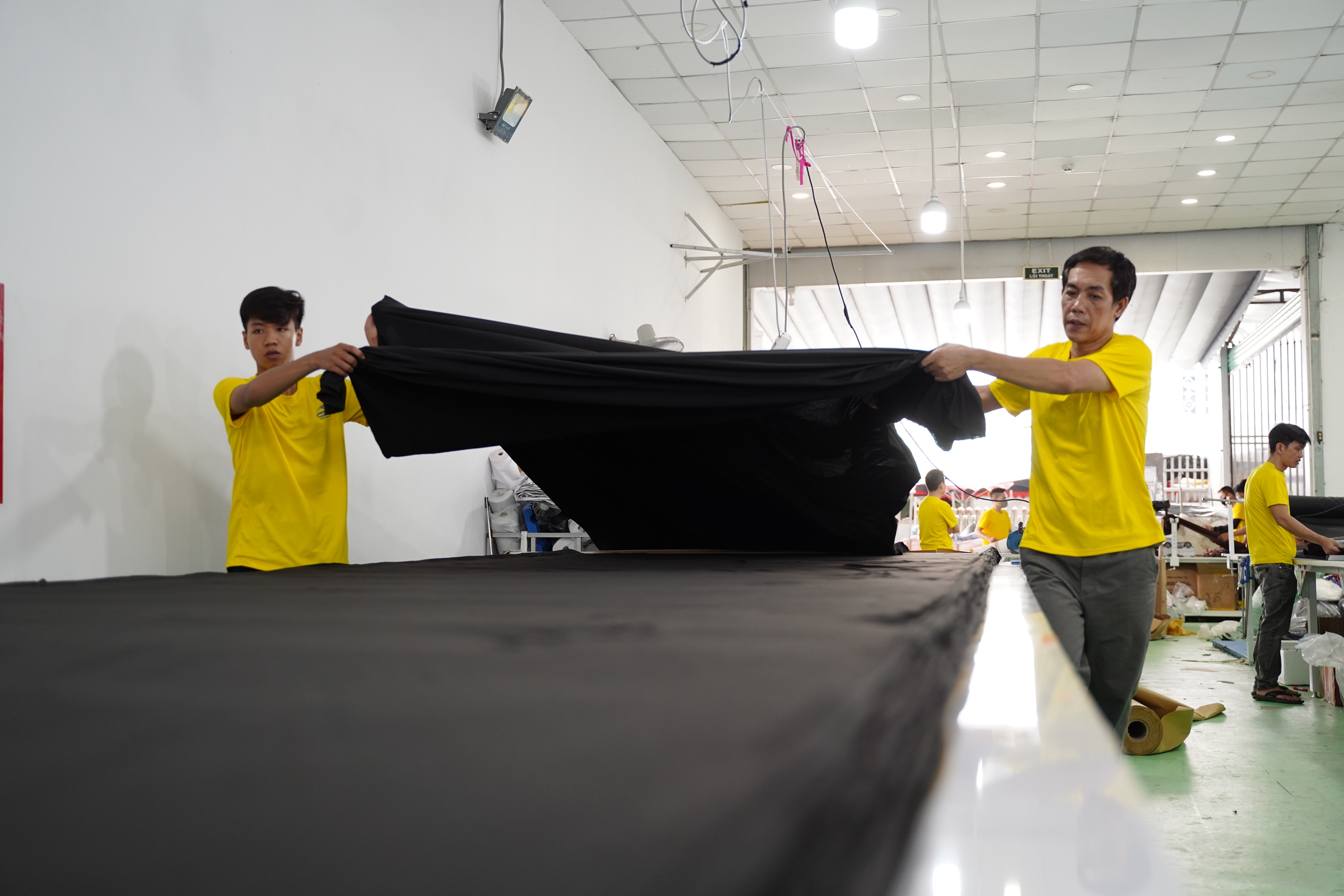 Cần gói giải pháp hỗ trợ nền kinh tế 1 giải pháp - Ảnh 1.