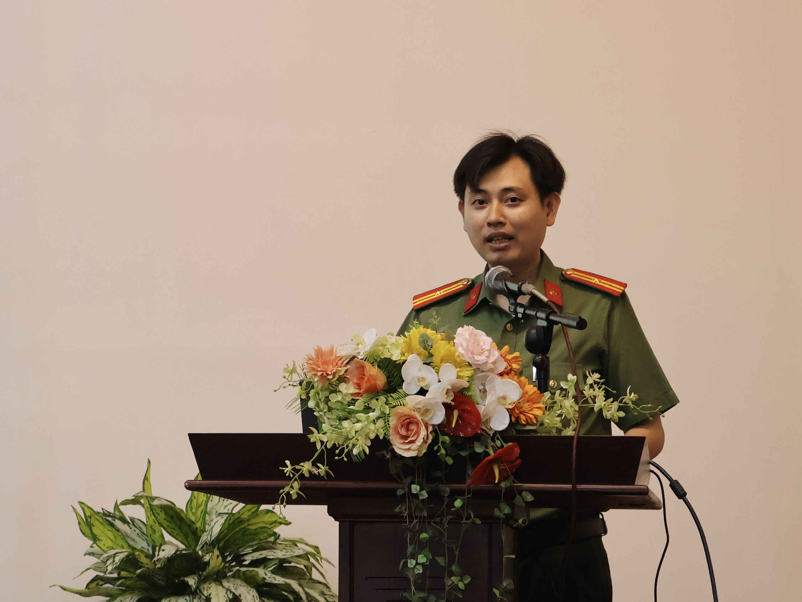 Cảnh báo 'nước vui', 'nước sướng' đội lốt nước giải khát, gây loạn thần- Ảnh 1.