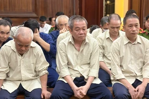 Chi tiết mức án đề nghị với 30 bị cáo trong vụ cấp khống hơn 16.000 chứng chỉ đào tạo lái xe 