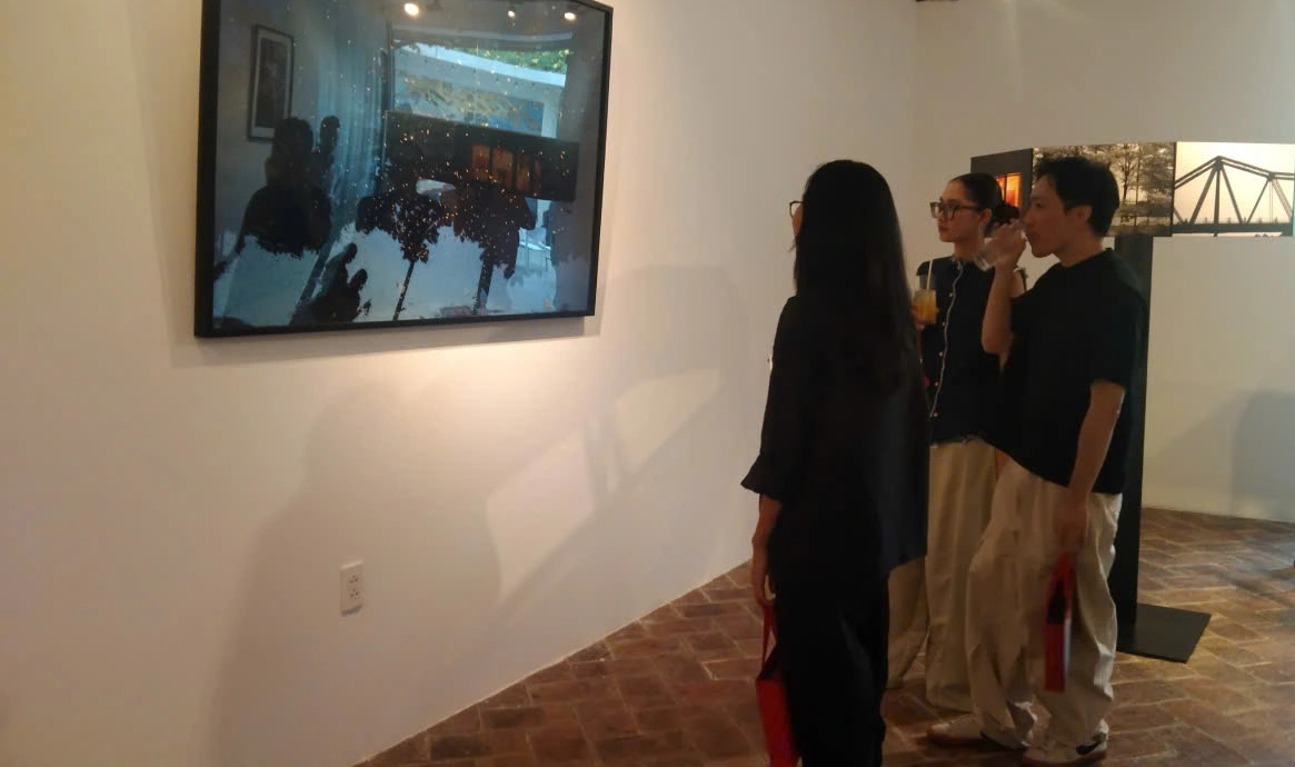 Chậm bước giữa thế gian vội vã - thông điệp từ triển lãm 'Nhân dạng gốc'- Ảnh 4.