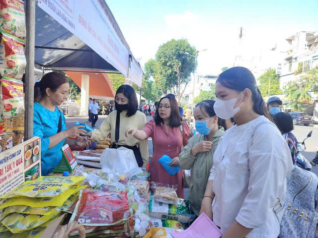 Tháng Công nhân phải  - Ảnh 1.