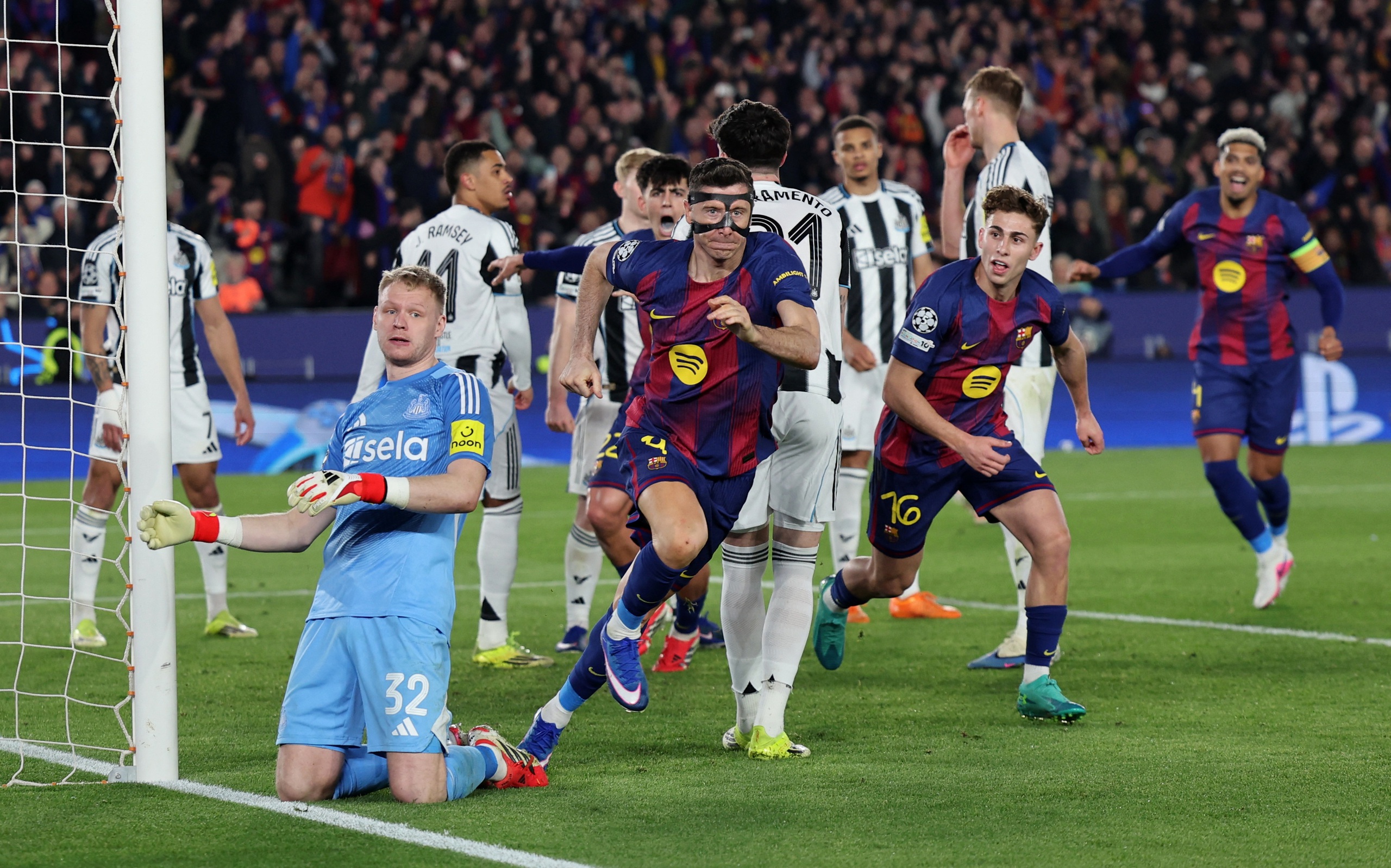 Barcelona thắng đậm Newcastle, Liverpool đánh bại Galatasaray: Champions League xuất hiện 4 trận tứ kết cực căng- Ảnh 1.