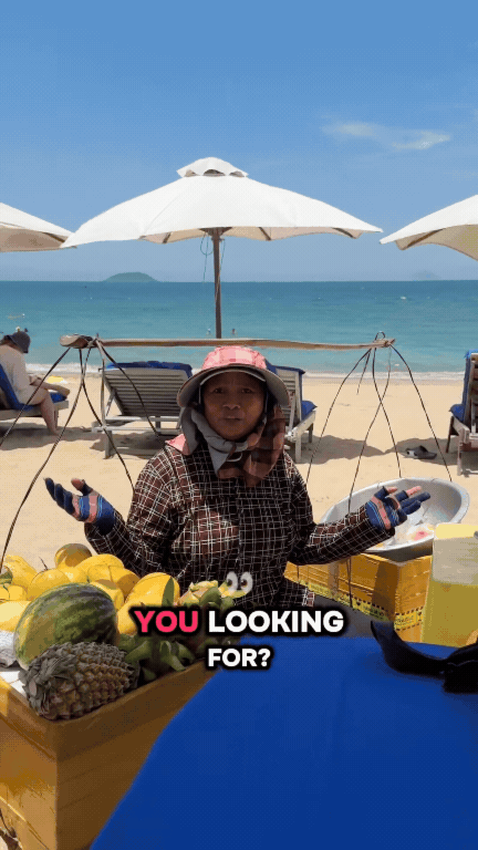 Chân dung bà bán trái cây và chàng tiên cá khiến khách Tây xếp hàng dài chờ gặp- Ảnh 3.