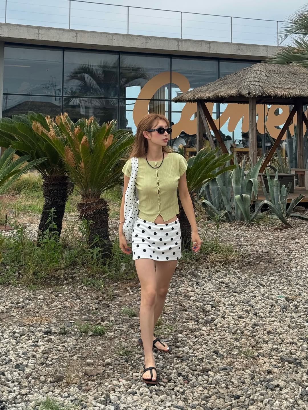 Mỹ nữ cao đúng 1 mét rưỡi mặc đẹp quên sầu: Chân không dài nhưng hack dáng siêu, ai cũng tưởng 1m65 là ít- Ảnh 9.