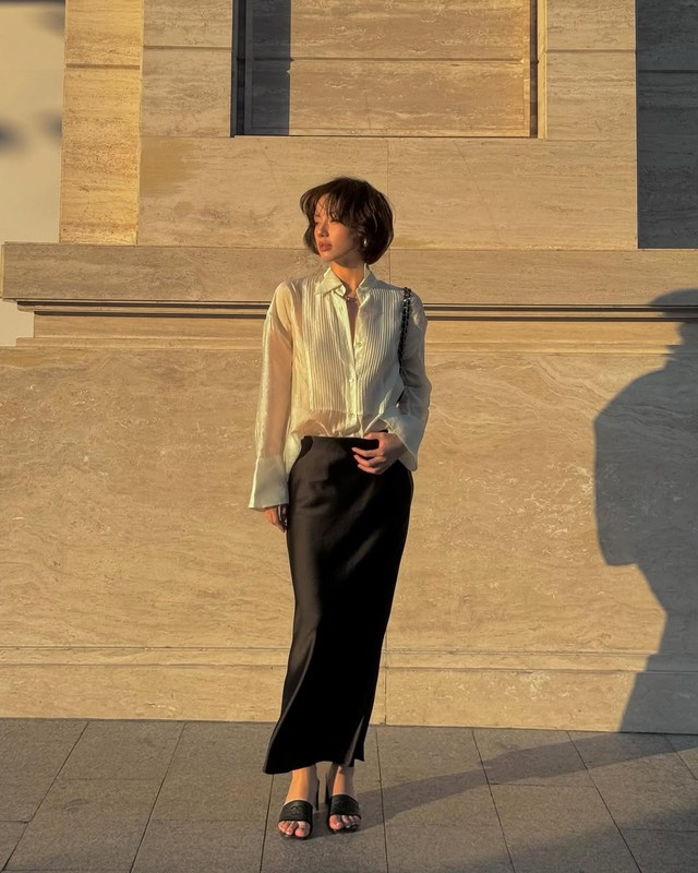 Chân váy dài trở lại, tạo luồng gió mới cho thời trang công sở- Ảnh 1.