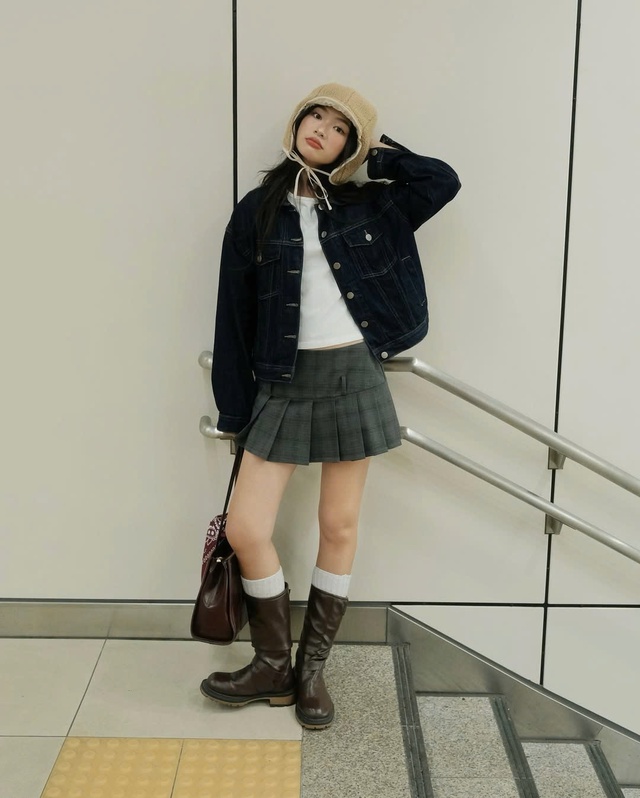 Chân váy tennis giao thoa giữa năng động và quyến rũ- Ảnh 1.