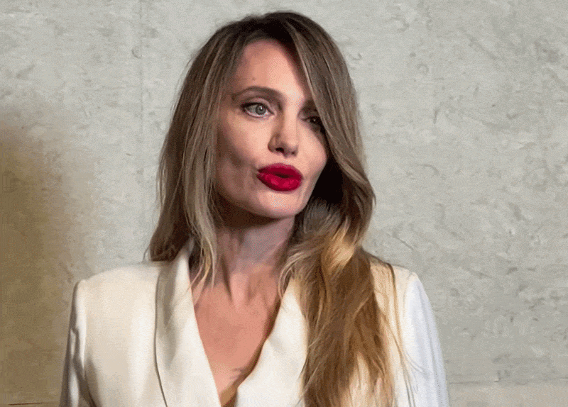 Chẳng ai muốn tin đây là Angelina Jolie- Ảnh 5.