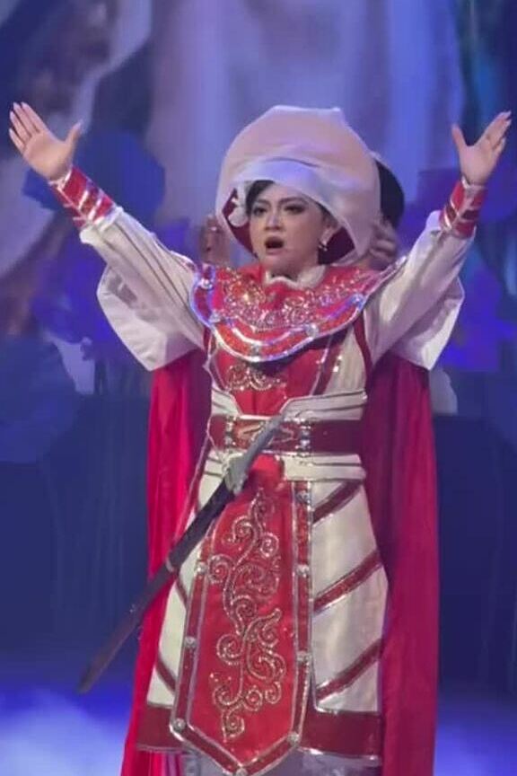 Tiết mục "Tiếng trống Mê Linh" của cháu gái Vũ Linh