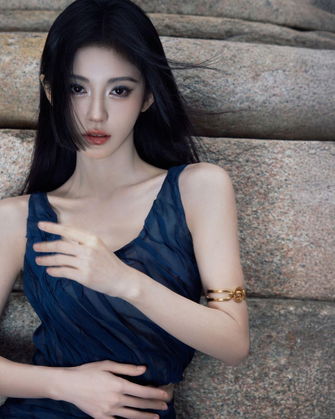 Mỹ nhân đóng 1 phim nhận cát-xê 62 tỷ: Chỉ cao 1m45 vẫn đắt show khủng khiếp, tất cả là nhờ nhan sắc yêu nghiệt- Ảnh 1.