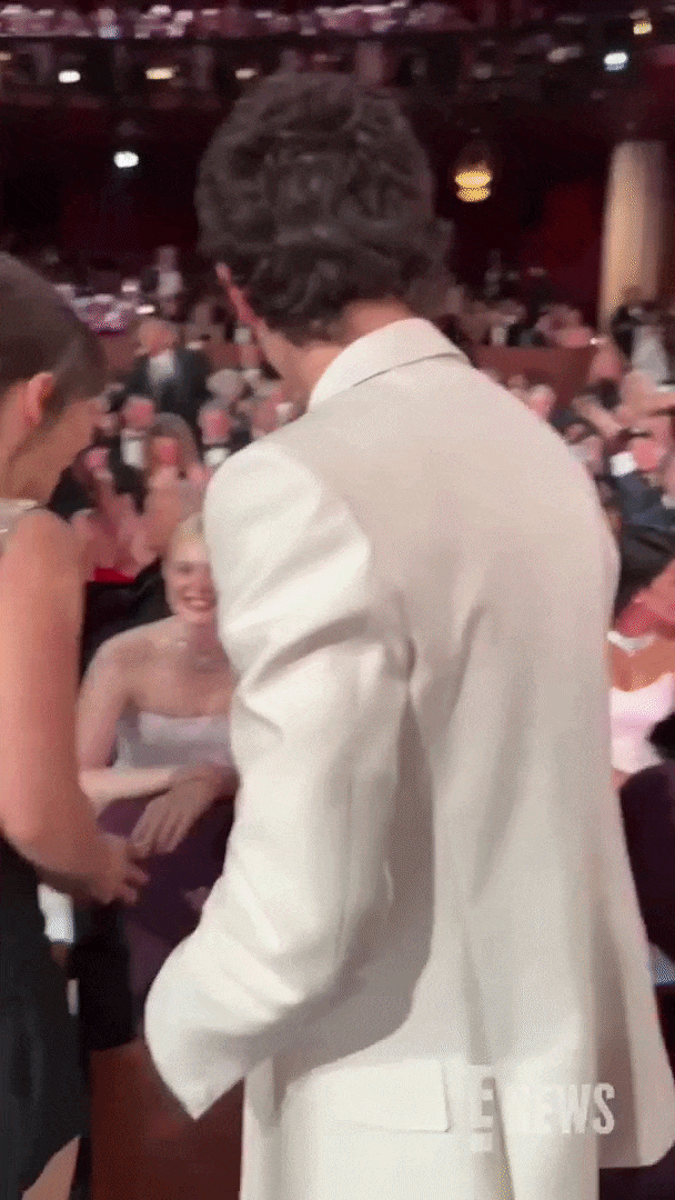 Chị chồng em dâu bất hòa nhất Oscar 2026: Chị gái Timothée Chalamet ghét Kylie Jenner ra mặt, còn chẳng thèm để đối phương vào tầm mắt?- Ảnh 1.