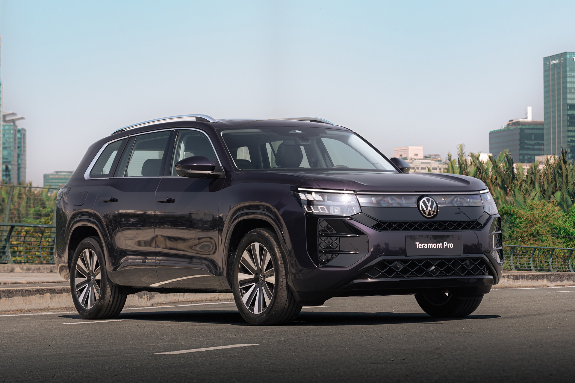 Chi tiết VW Teramont Pro 2026 bản tiêu chuẩn, giá 2,799 tỷ đồng - 1