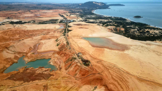 Mỏ titan tại xã Hòa Thắng (huyện Bắc Bình, Bình Thuận cũ) - nơi ông Phan Thành Muôn, Chủ tịch HĐQT Công ty Khoáng sản Hưng Thịnh, có sai phạm. Ảnh: Nguyễn Quốc