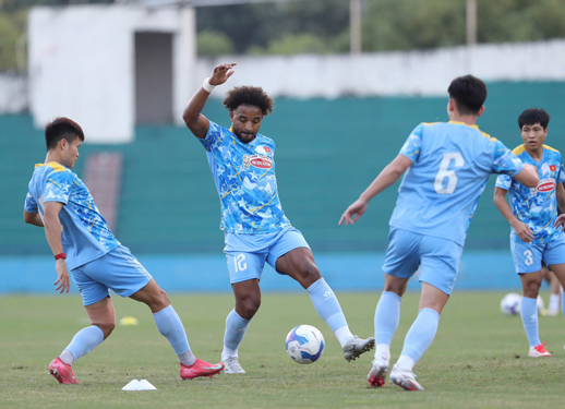 Chờ đợi những tuyển thủ trẻ tỏa sáng - Ảnh 1.