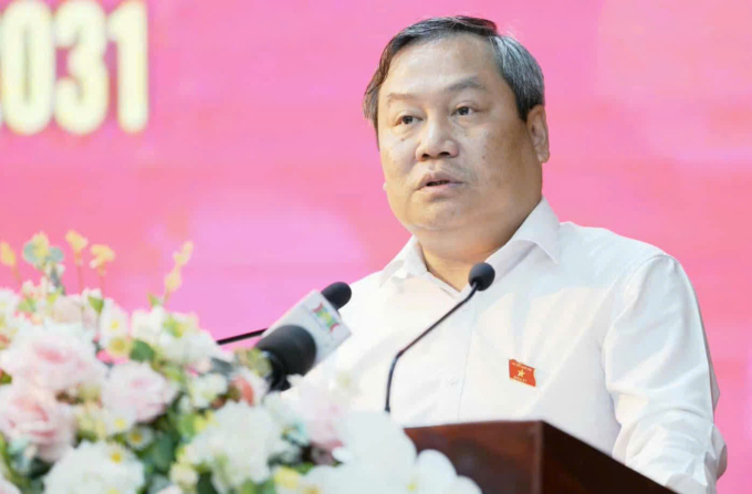 Chủ tịch UBND TP Hà Nội Vũ Đại Thắng phát biểu trước cử tri sáng 2/3. Ảnh: Hoàng Phong