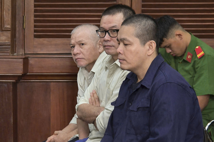 Bị cáo Đỗ Viết Đại và các bị cáo tại tòa hôm nay. Ảnh: Hải Duyên