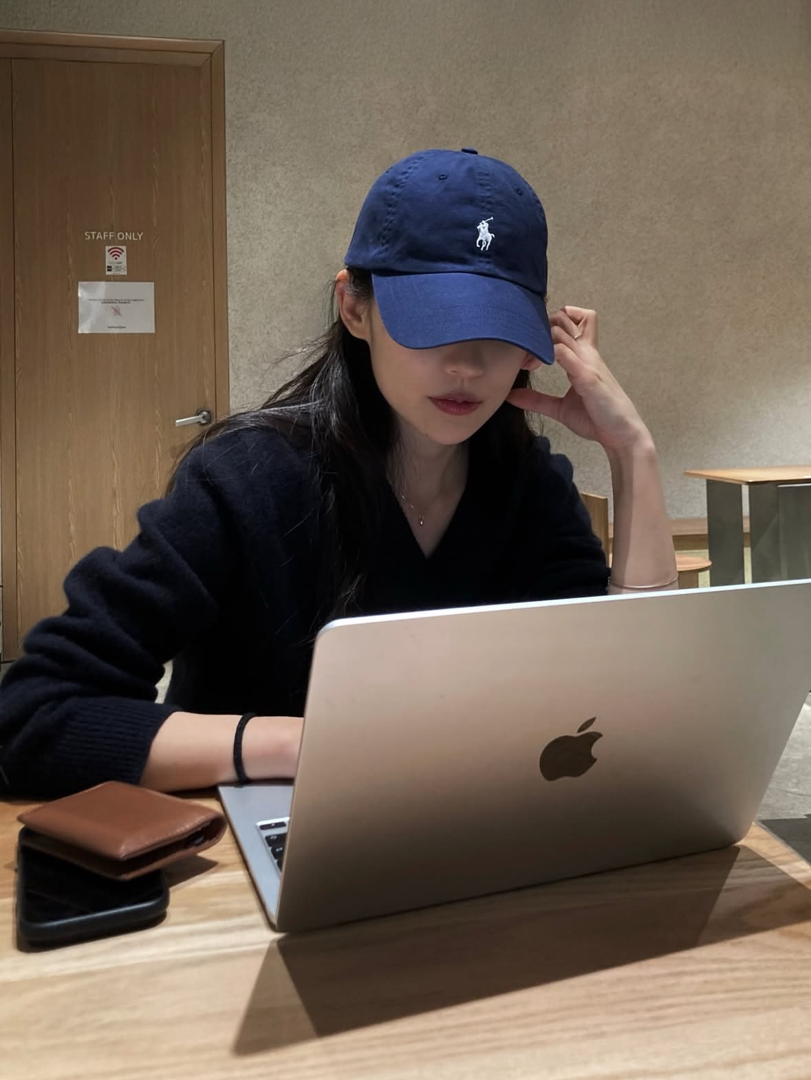 Chuyện diễn ra vào 3 giờ chiều mỗi ngày đang âm thầm lấy hết tiền của bạn- Ảnh 2.