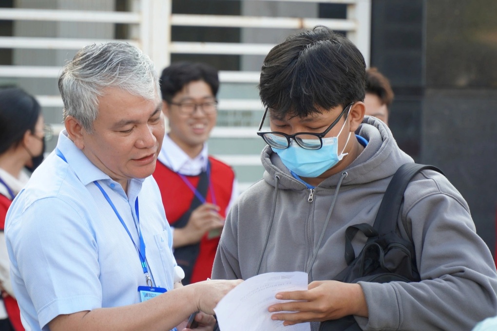 Chuyên gia chỉ cách chia nhóm cho 15 nguyện vọng tuyển sinh 2026 - 1