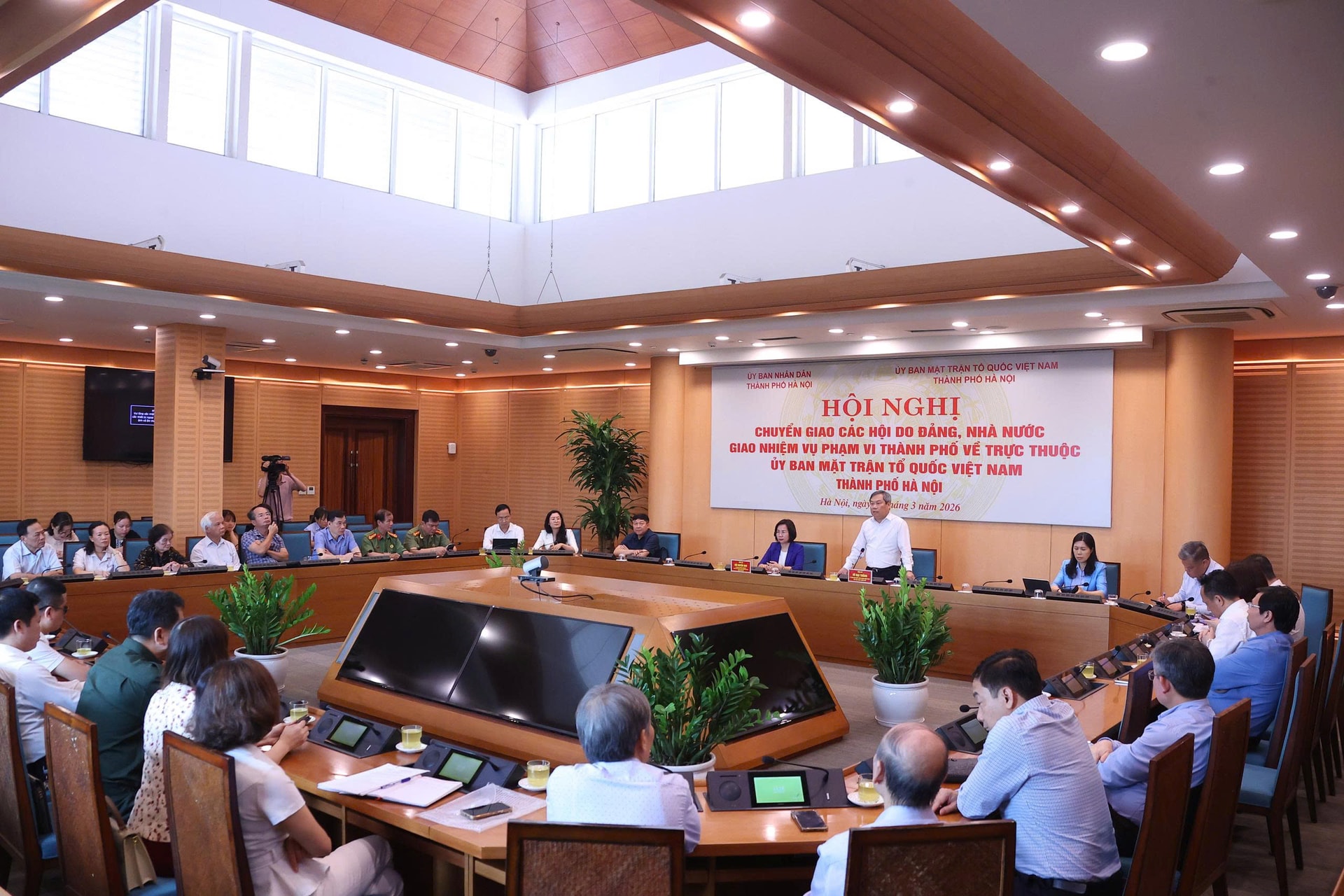 Hà Nội - Ảnh 1.