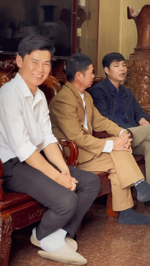 Có chuyện gì mà Hoà Minzy phải liên tục nhờ mọi người bảo vệ?- Ảnh 3.