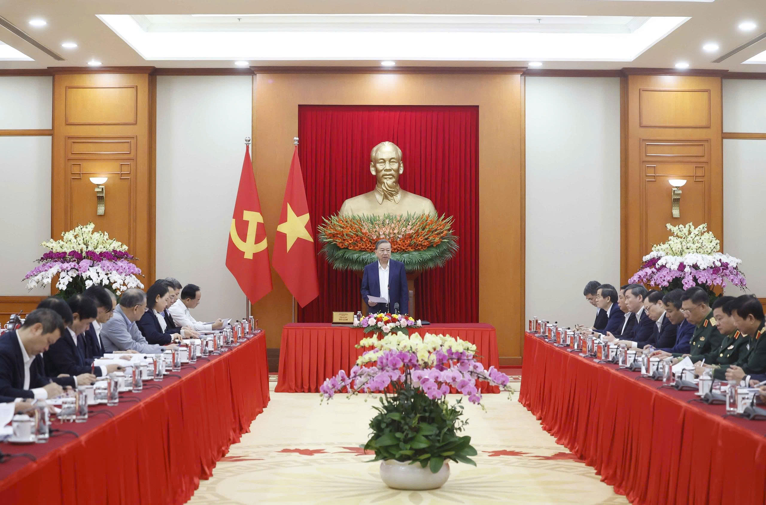 Cơ sở lý luận và thực tiễn cho chiến lược phát triển mới - Ảnh 1.