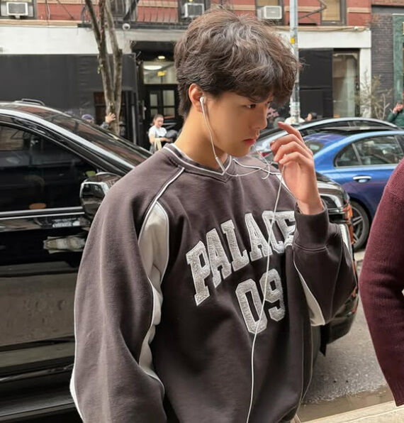 Con trai 17 tuổi cao 1m82 của Kwon Sang Woo và Á hậu dâu hụt Samsung gây sốt MXH- Ảnh 1.