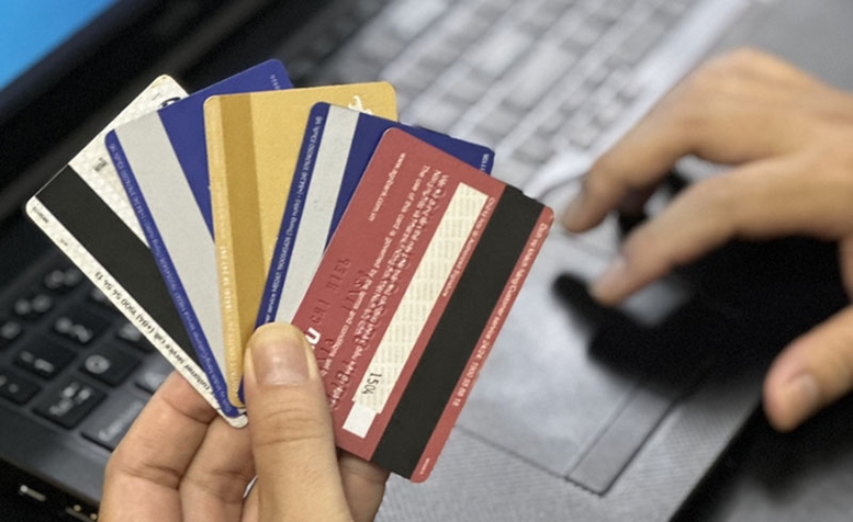 Công an có cảnh báo nóng tới tất cả học sinh, sinh viên đang muốn mở tài khoản ngân hàng với mục đích này- Ảnh 1.