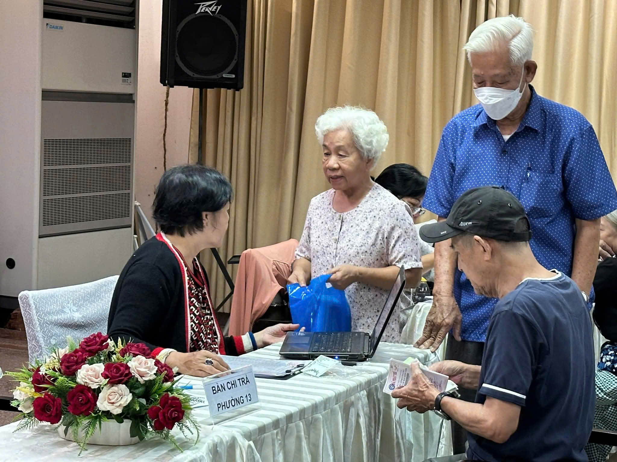 Chọn cách tăng lương hưu: Công bằng hay chia sẻ? - Ảnh 1.