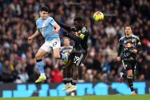 Man City thắng nghẹt thở phút cuối