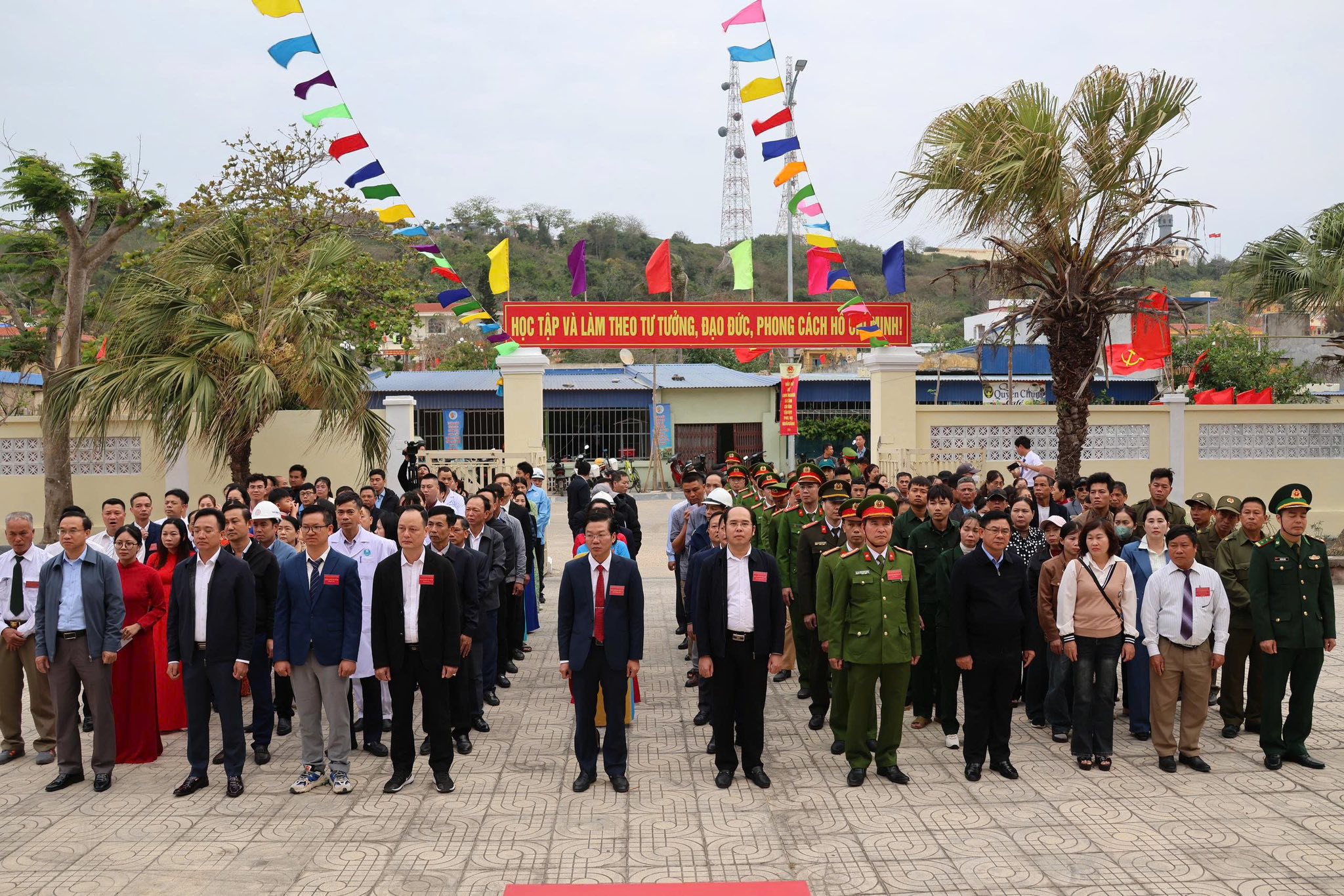 Cử tri đặc khu Bạch Long Vĩ nô nức bầu cử đại biểu Quốc hội 2026 - Ảnh 1.