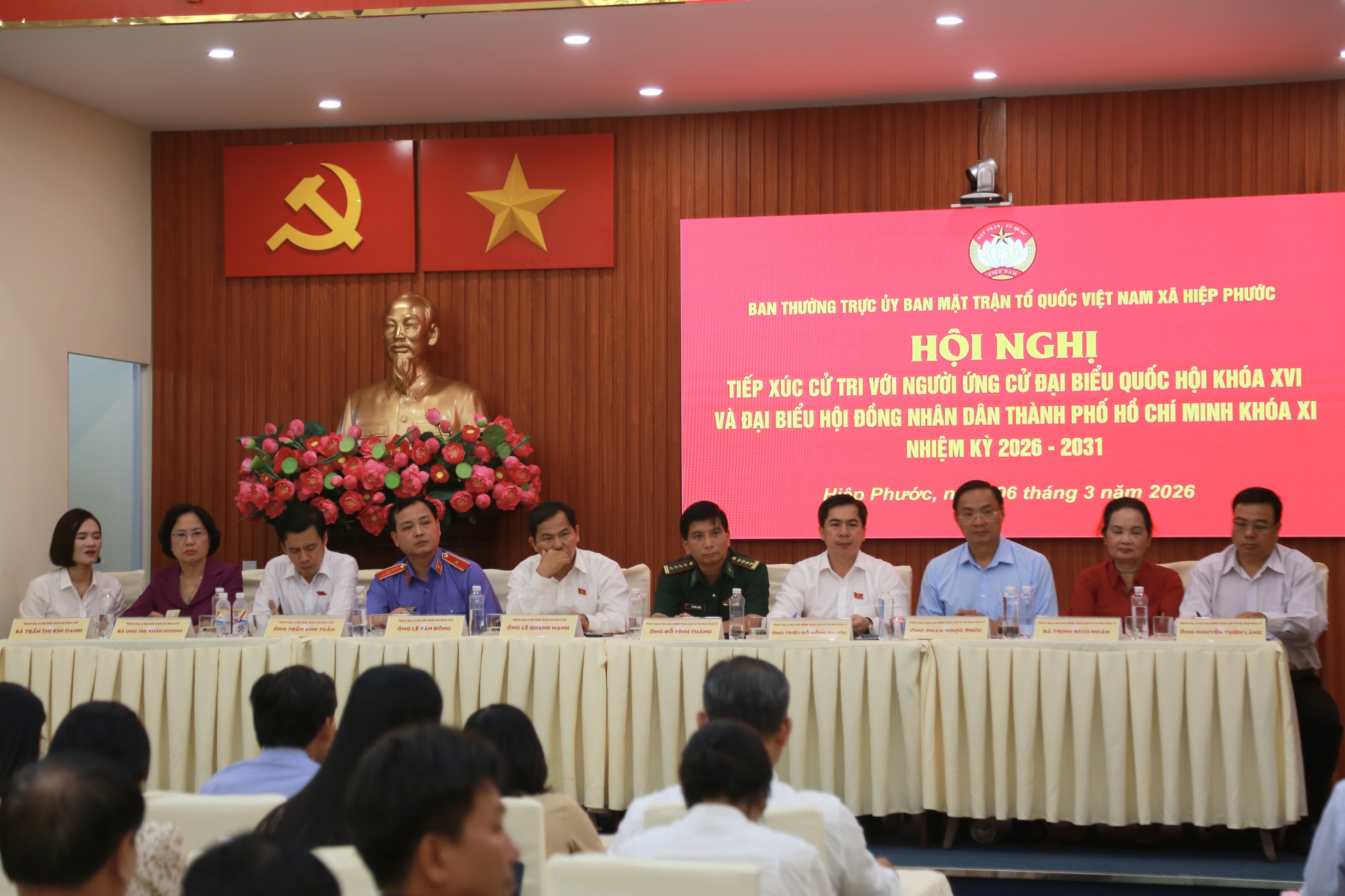 Bầu cử HĐND TP.HCM: Cử tri mong minh bạch quy hoạch đô thị để dân an cư - Ảnh 1.