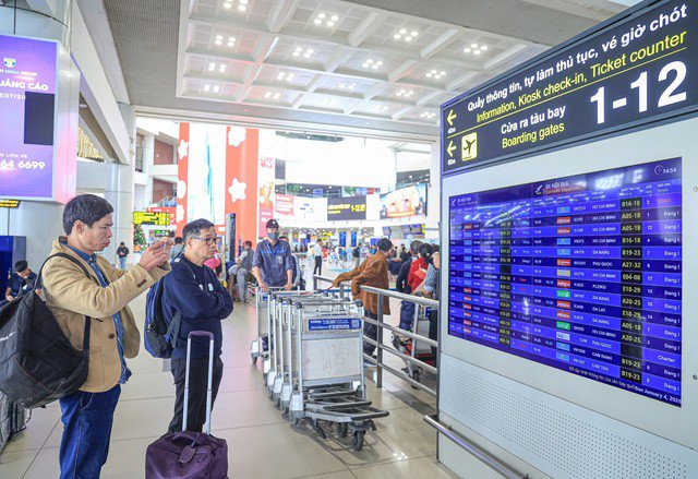 Cục Hàng không yêu cầu bảo đảm an toàn bay trước diễn biến tại Trung Đông 1 Trước diễn biến phức tạp tại khu vực Trung Đông ảnh hưởng đến không phận một số quốc gia, Cục Hàng không Việt Nam yêu cầu các hãng chủ động đánh giá rủi ro, điều chỉnh kế hoạch bay quốc tế.