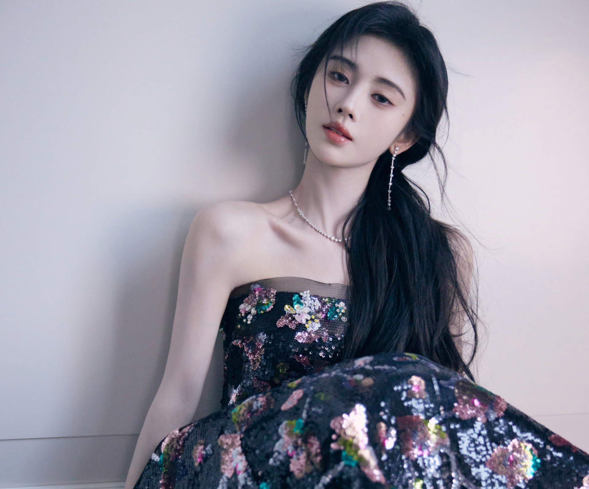 Trung Quốc có hàng vạn mỹ nhân nhưng chỉ cô gái cao 1m45 này làm được điều khiến 1,4 tỷ dân nể phục- Ảnh 1.