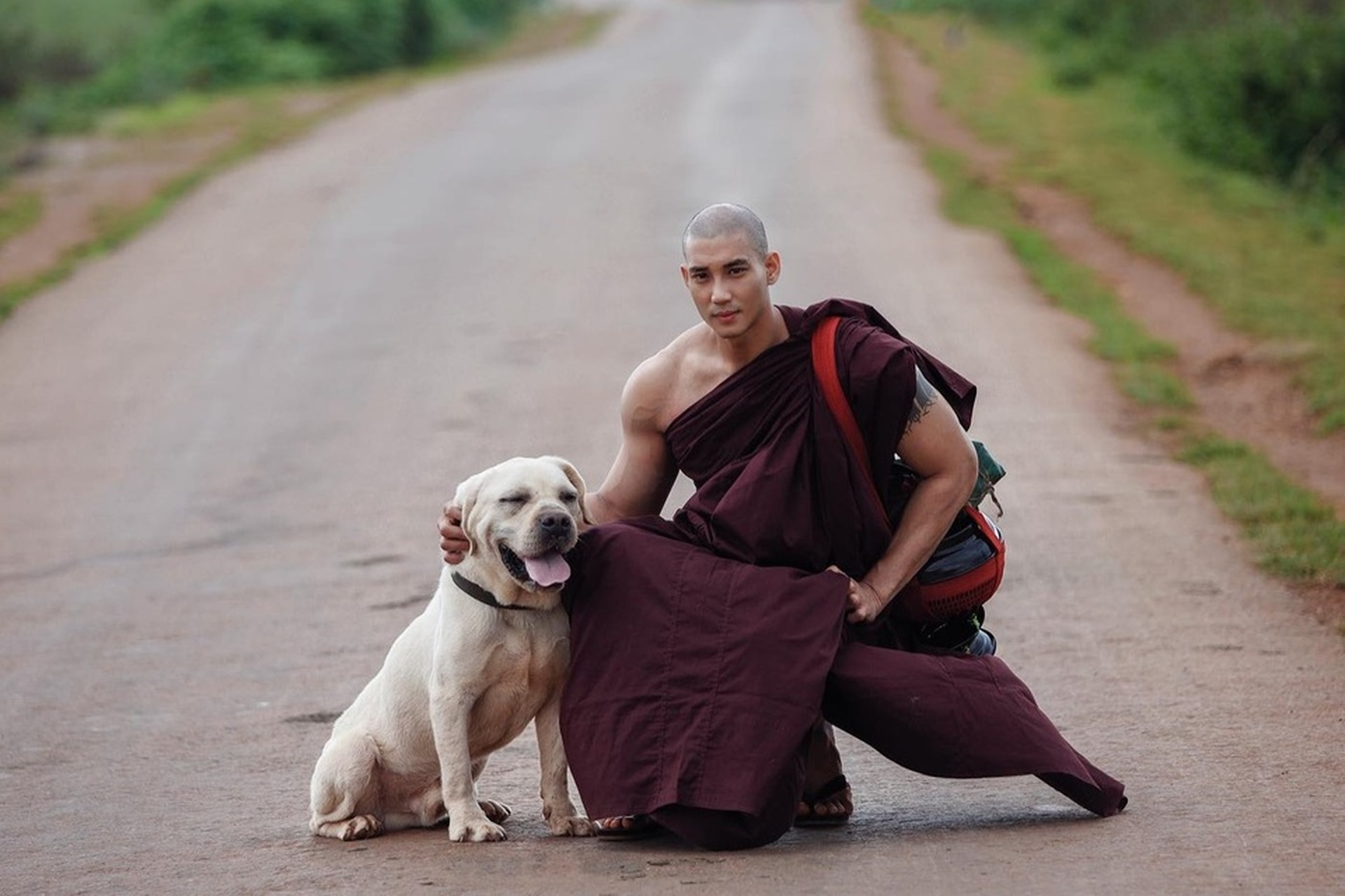 Cuộc sống hiện tại của “nhà sư đẹp trai nhất Myanmar” từng gây sốt mạng - 4