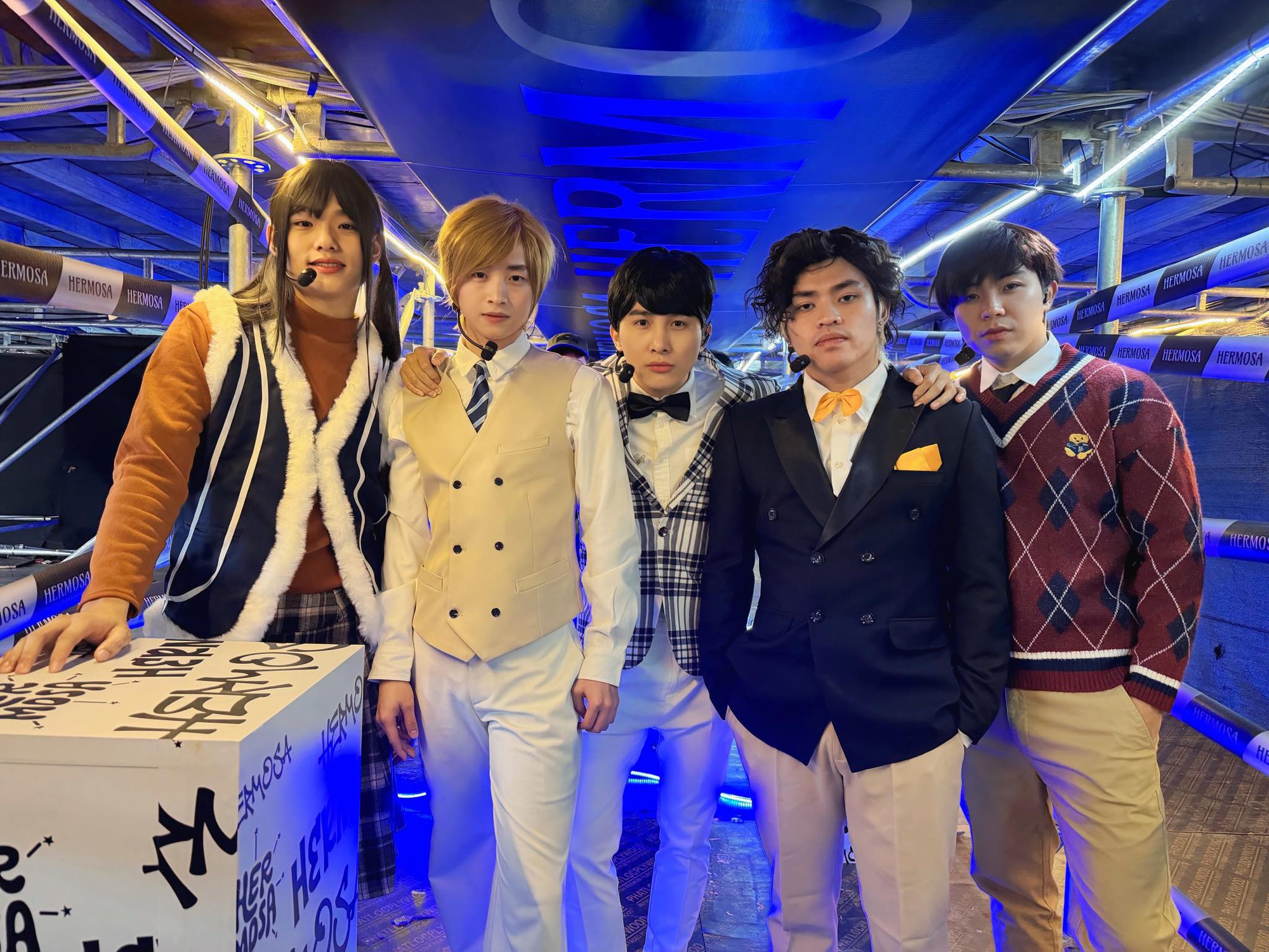 Dàn Anh Trai Say Hi 