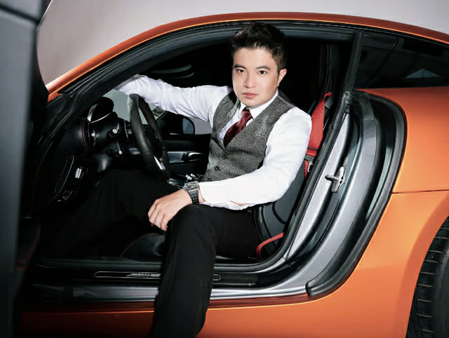 Dàn siêu xe Lexus, Rolls-Royce cùng hơn 600 miếng vàng bị thu giữ trong vụ Mr Pips 1 Dàn siêu xe Lexus, Rolls-Royce cùng hơn 600 miếng vàng bị thu giữ trong vụ Mr Pips - Ảnh 1.