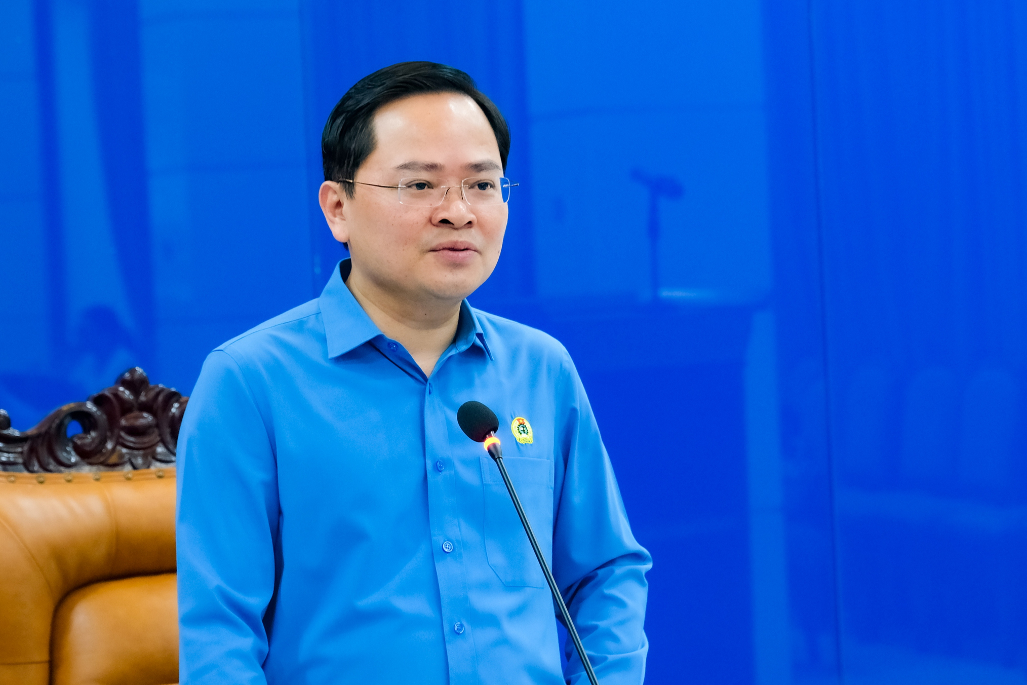 Dành '8 giờ làm có lương' cho công nhân đi học chính trị, pháp luật - Ảnh 1. có lương - Ảnh 1.