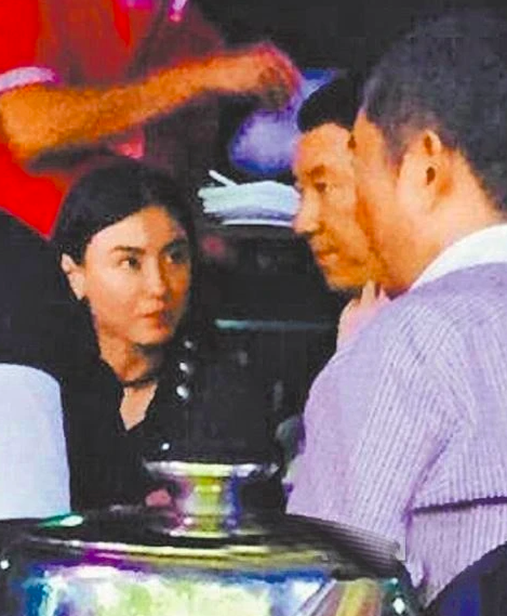 Danh tính cha con trai thứ 3 của Trương Bá Chi gây xôn xao - 3