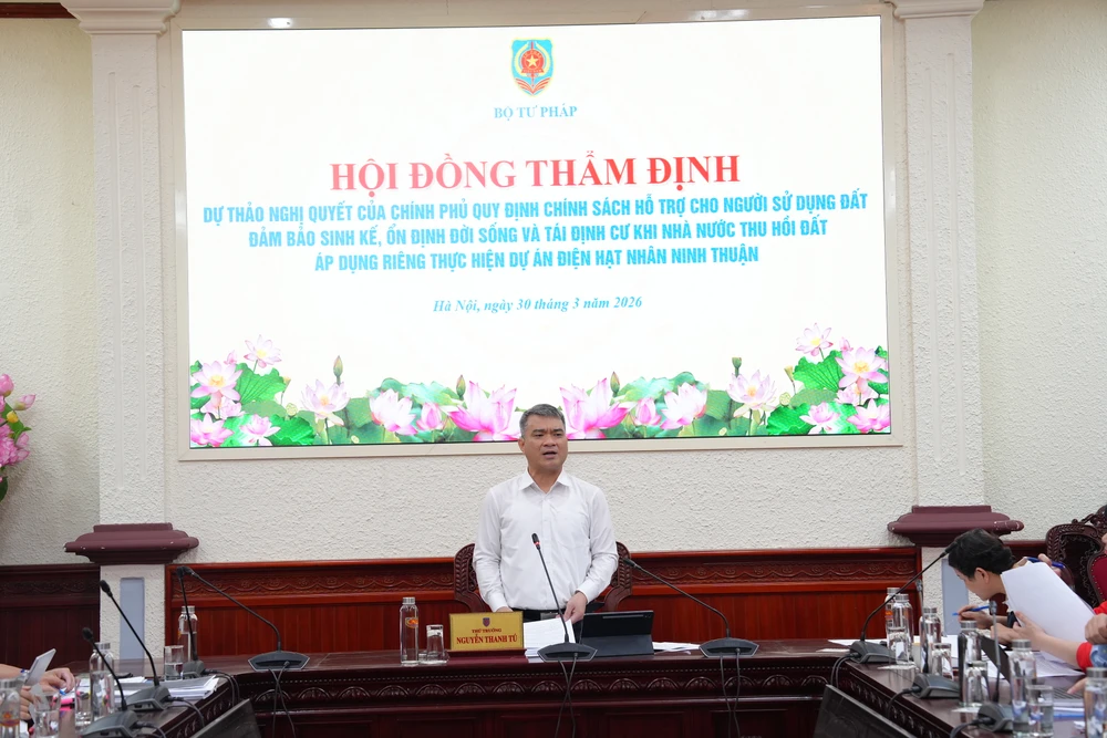 Thứ trưởng Nguyễn Thanh Tú phát biểu tại cuộc họp. Ảnh: Hoàng Huy điện hạt nhân Thứ trưởng Nguyễn Thanh Tú phát biểu tại cuộc họp - Ảnh PV (1).JPG