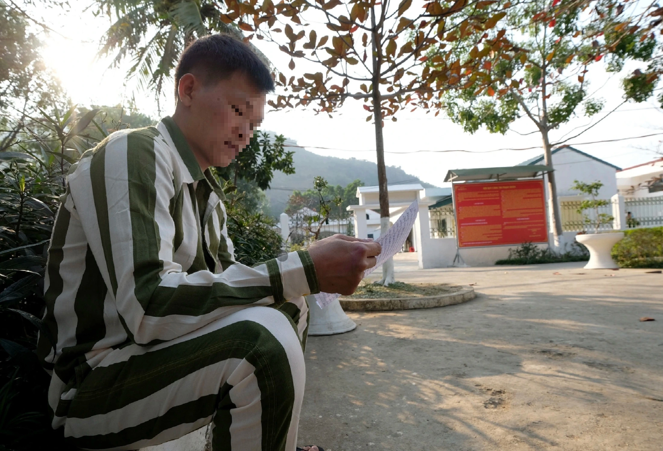 Đề xuất phạm nhân được gọi video call, gặp người thân online hàng tháng- Ảnh 1.